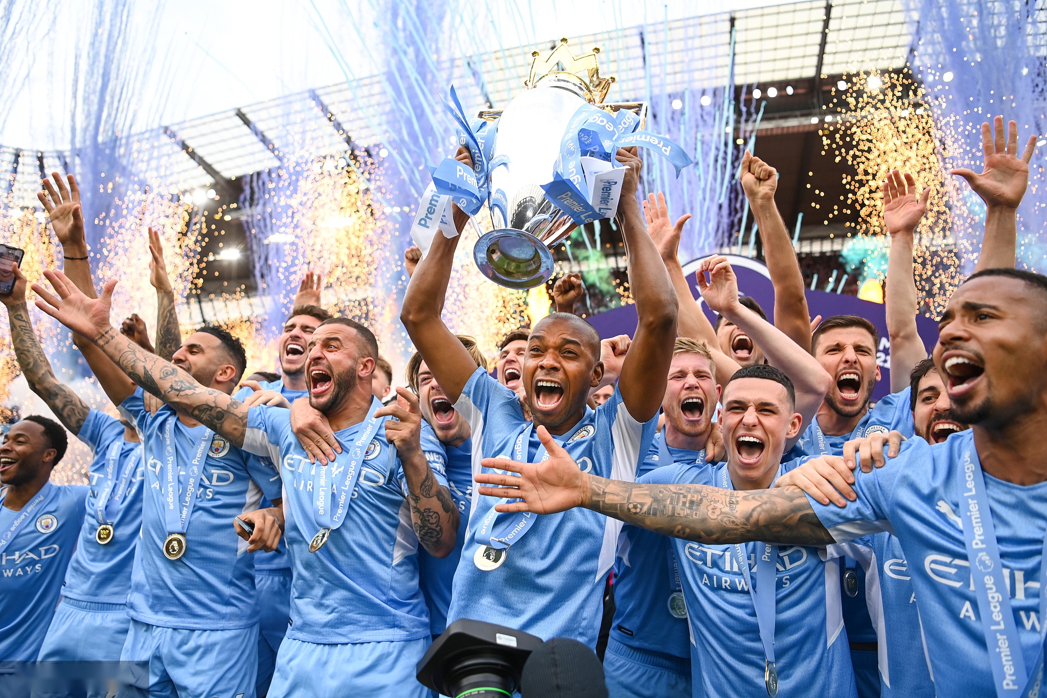 献精神和责 献精神和责