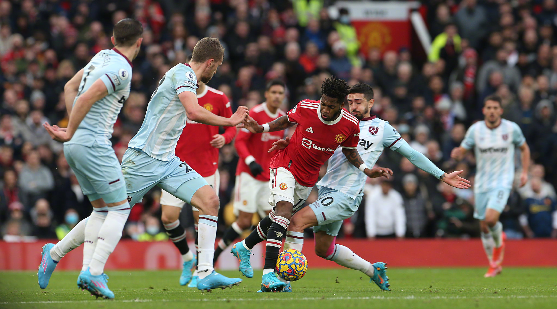 烈的比赛中 烈的比赛中